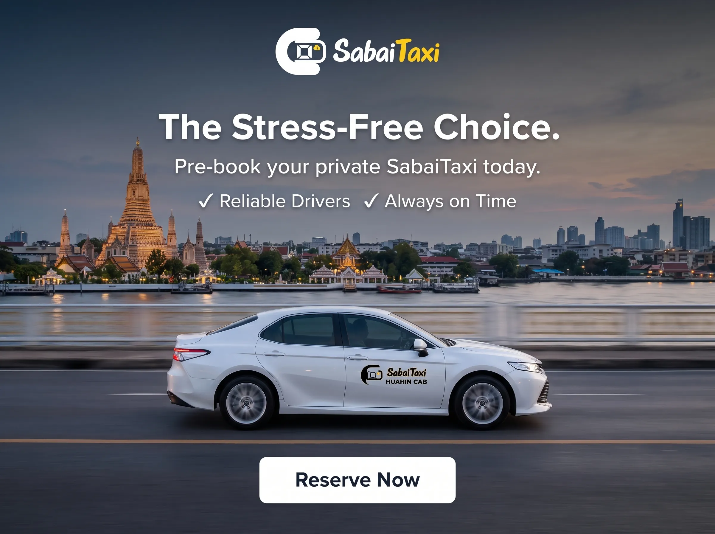 A Sabaitaxi pre-booked private taxi parked in front of a famous Bangkok landmark, providing a stress-free travel experience for tourists.